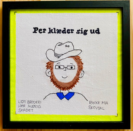 Per klæder sig ud