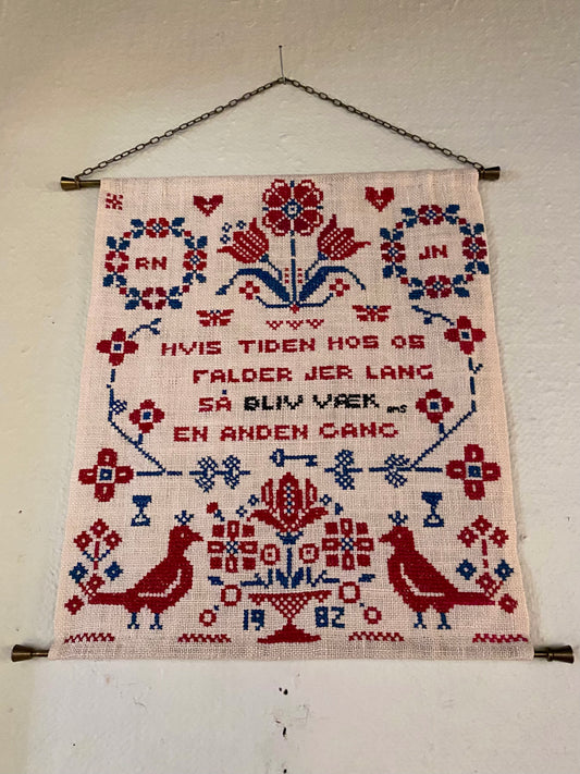 Hvis tiden hos os falder jer lang - så bliv væk en anden gang