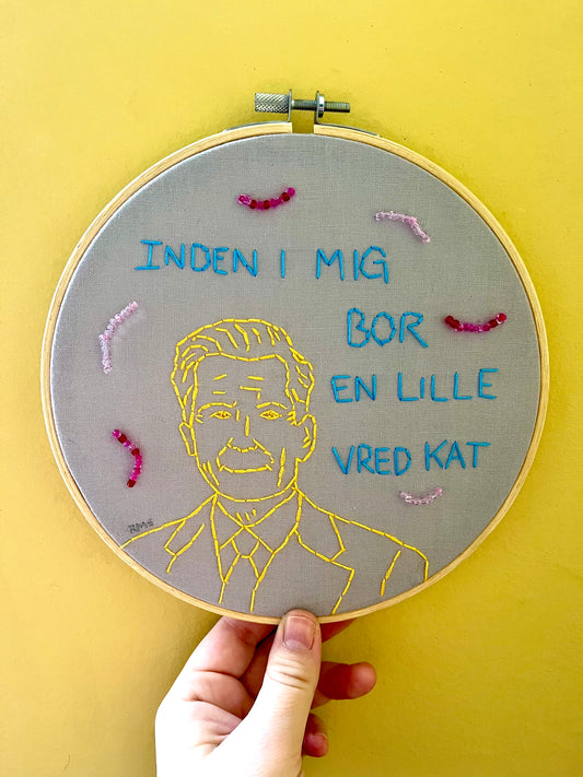 Inden i mig bor en lille vred kat