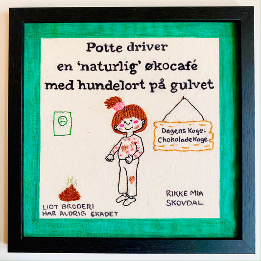 Potte driver en 'naturlig' økocafé med hundelort på gulvet